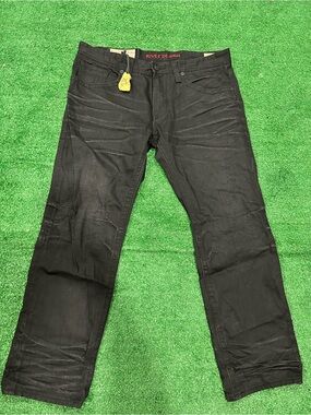 Riveted Crew Black Straight Men's Jeans